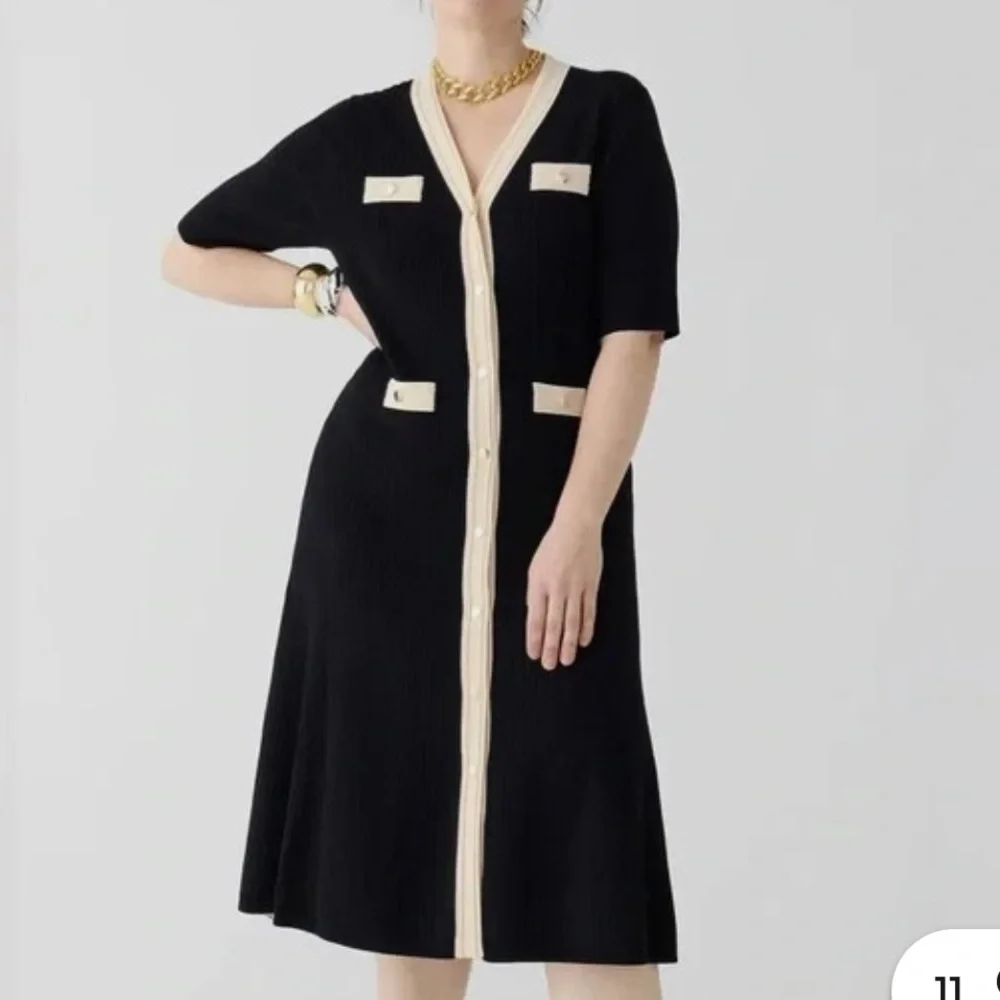 J. Crew Elbow-Sleeve Button Up Sweater Dress 2024 Black Ivory Ribbed Midi M‎